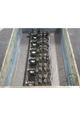 MACK  Cylinder Head