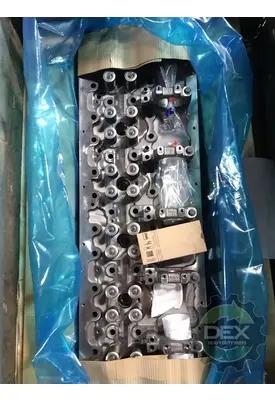 MACK  Cylinder Head