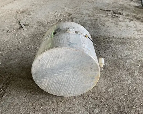 MACK  Fuel Tank