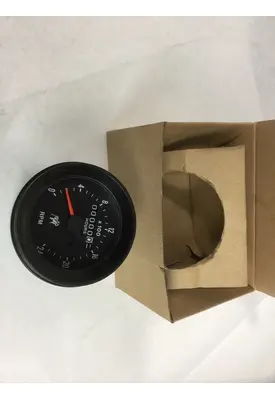 MACK  GAUGE - TACHOMETER
