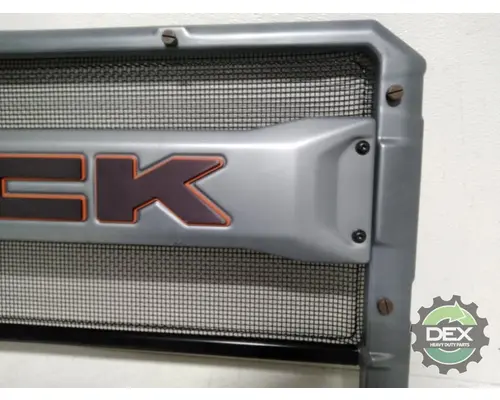 MACK  Grille