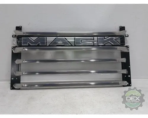 MACK  Grille
