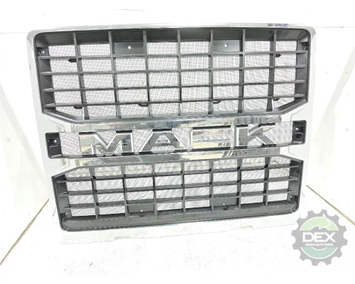 MACK  Grille