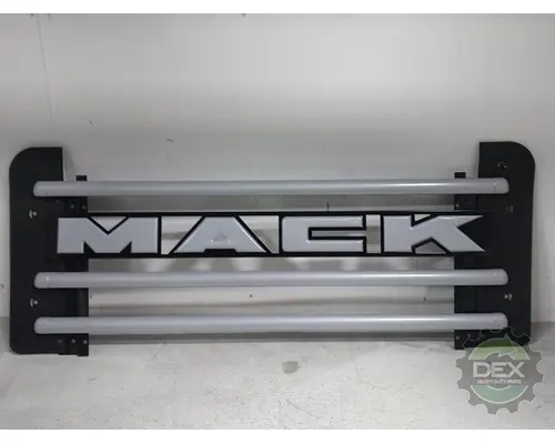 MACK  Grille