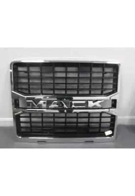 MACK  Grille