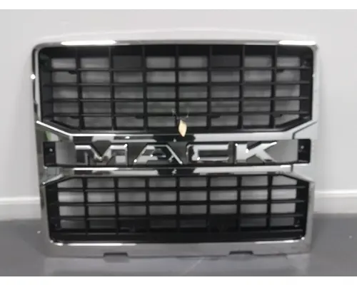 MACK  Grille