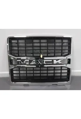 MACK  Grille