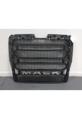 MACK  Grille