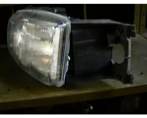 MACK  Headlamp Assembly