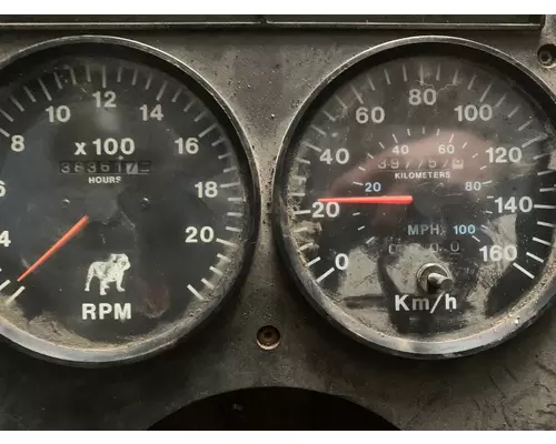 MACK  Instrument Cluster