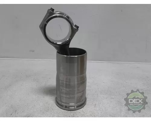 MACK  Piston