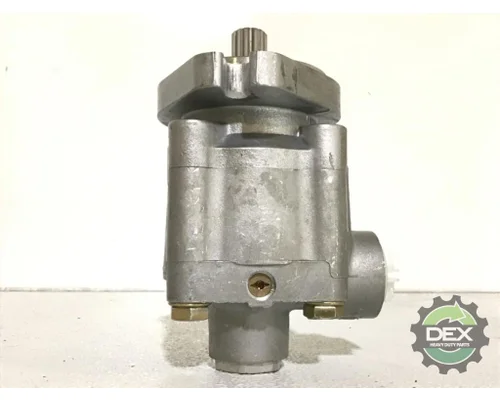 MACK  Power Steering Pump