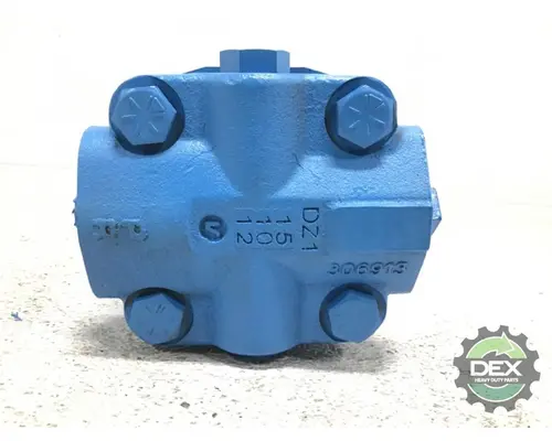 MACK  Power Steering Pump