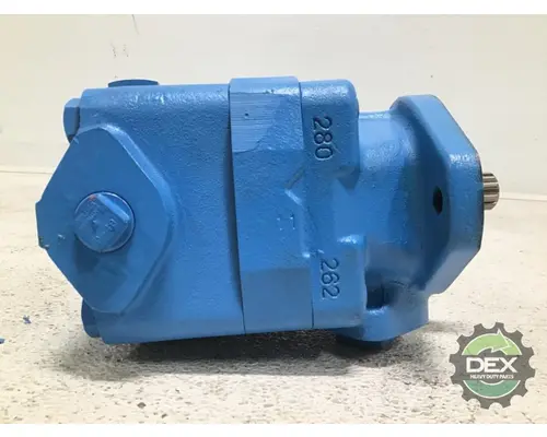 MACK  Power Steering Pump