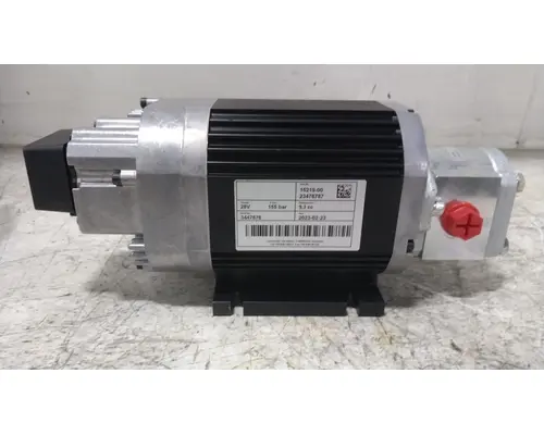 MACK  Power Steering Pump