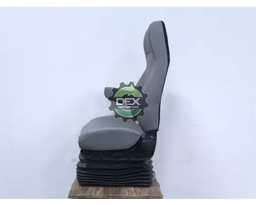 MACK  Seat, Front