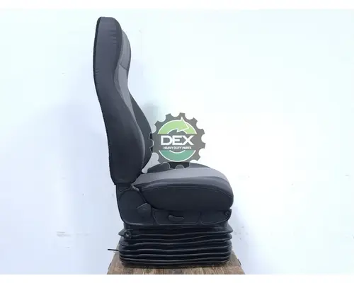 MACK  Seat, Front