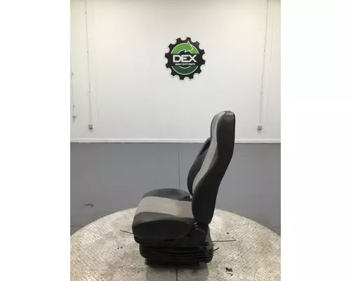 MACK  Seat, Front