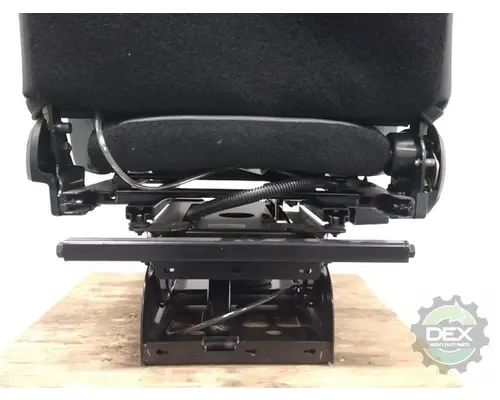 MACK  Seat, Front