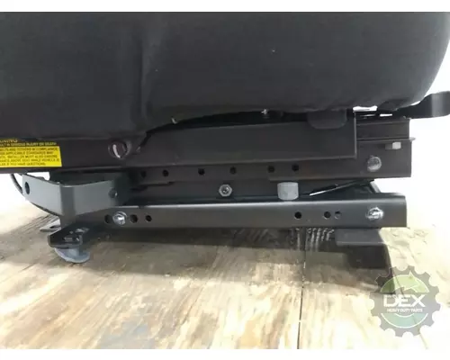 MACK  Seat, Front