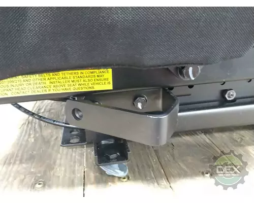 MACK  Seat, Front
