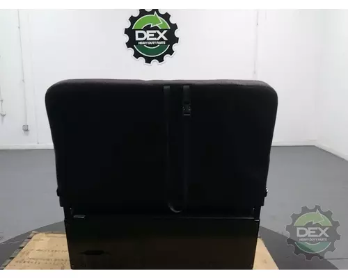 MACK  Seat, Front