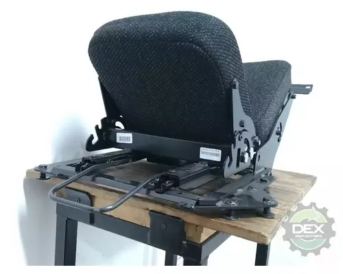 MACK  Seat, Front