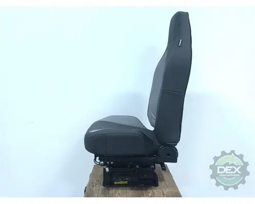MACK  Seat, Front