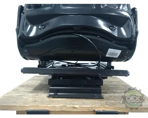 MACK  Seat, Front