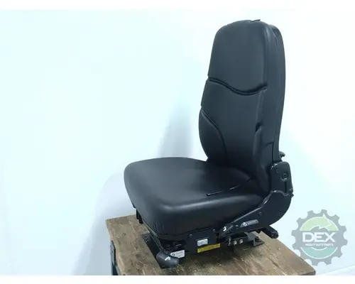 MACK  Seat, Front