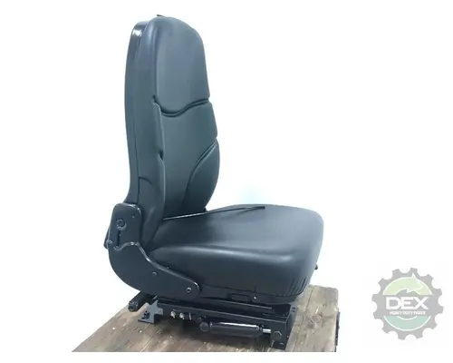 MACK  Seat, Front