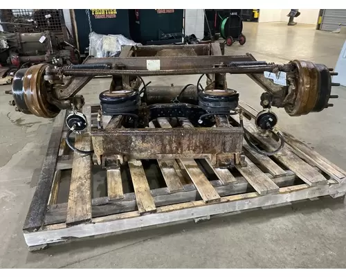 MACK  Tag Axle