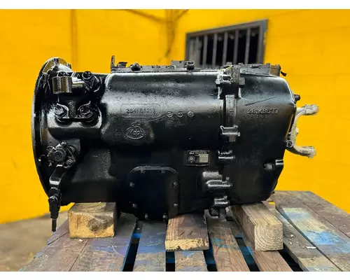 MACK  Transmission Assembly