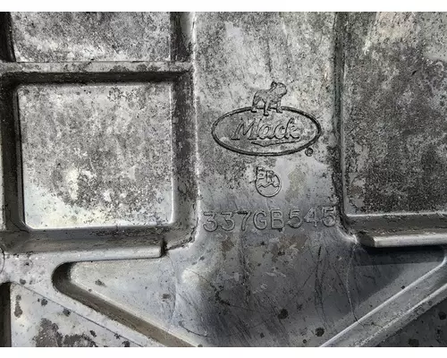 MACK  Valve Cover