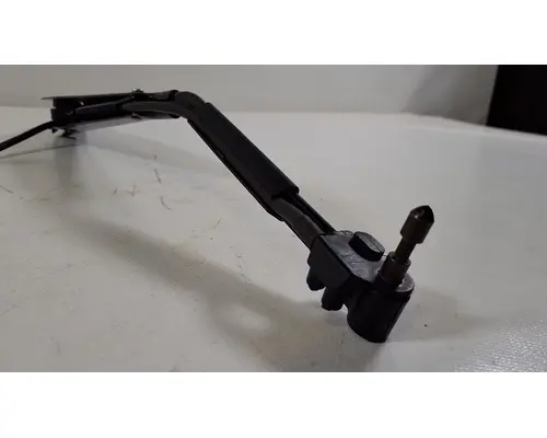 MACK  Windshield Wiper Arm