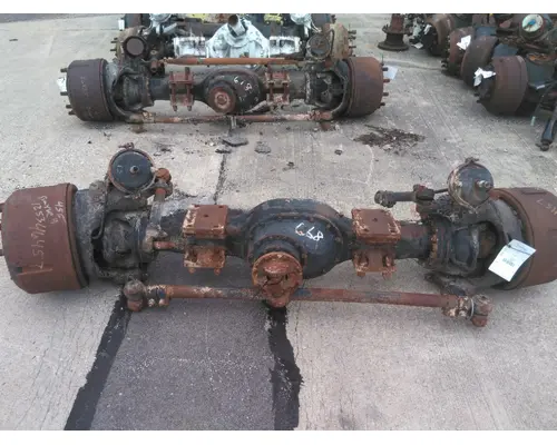 MARMON HERRINGTON MT-22 AXLE ASSEMBLY, FRONT (DRIVING)