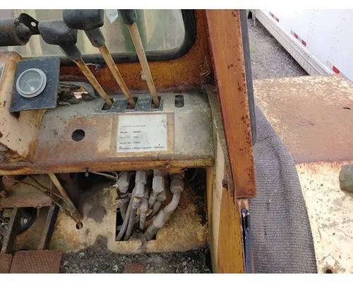 MASSEY FERGUSON MACHINE Equipment (Whole Vehicle)