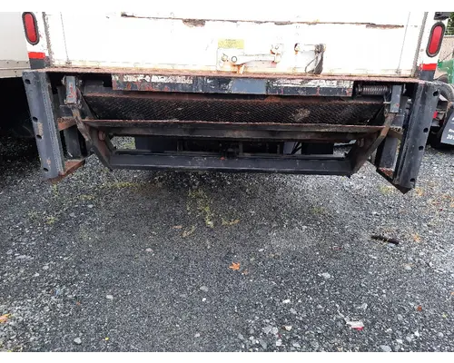 MAXON 72-150 SERIES LIFT GATE ASSEMBLY