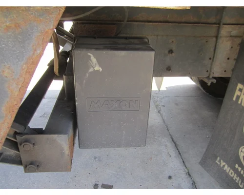 MAXON 72-25/30 SERIES LIFTGATE ASSEMBLY