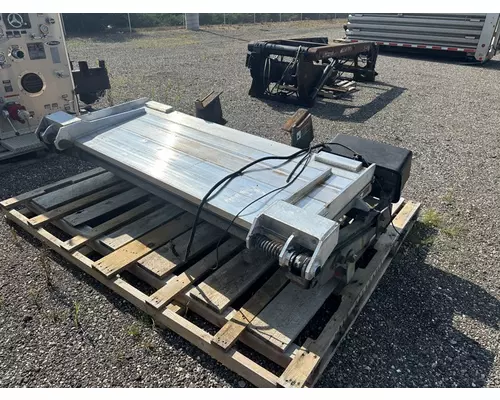 MAXON GPT 3000 Liftgates  Tailgates