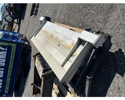 MAXON GPT3 Tuk-A-Way Liftgate Liftgates  Tailgates