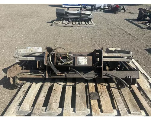 MAXON Liftgate Liftgates  Tailgates