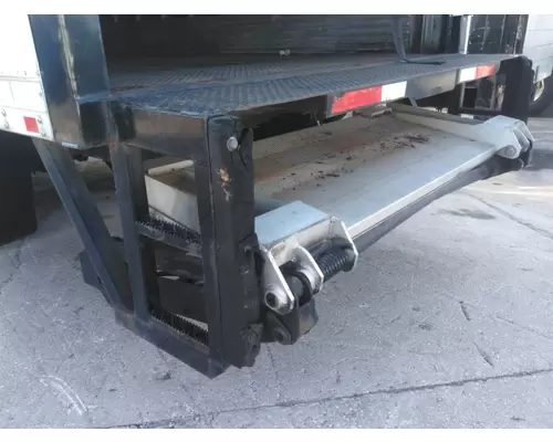 MAXON M2 106 LIFT GATE ASSEMBLY