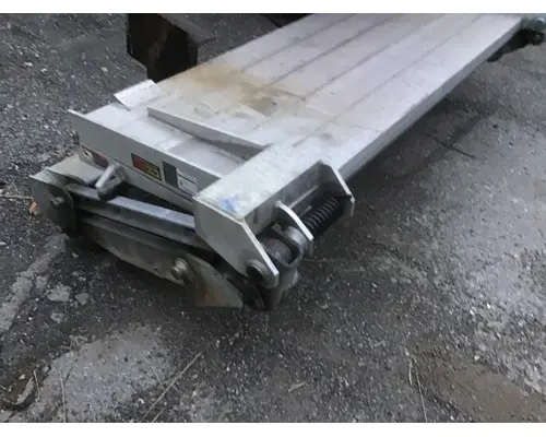 MAXON MV607 SBA Liftgates