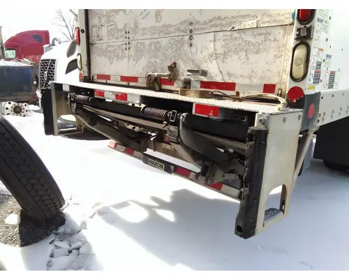 MAXON TE-33 SERIES LIFT GATE ASSEMBLY