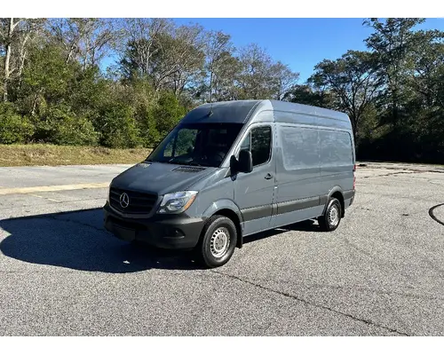 MERCEDES-BENZ 2500 SPRINTER Complete Vehicle