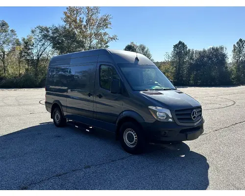 MERCEDES-BENZ 2500 SPRINTER Complete Vehicle