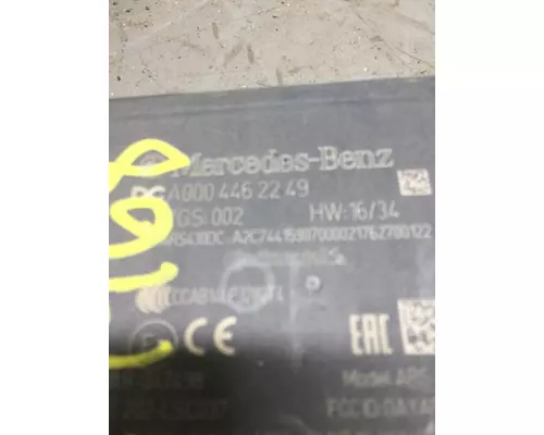 MERCEDES-BENZ A000 446 22 49 RADAR ANTI-COLLISION MODULE
