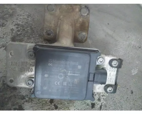 MERCEDES-BENZ A000 446 30 49 RADAR ANTI-COLLISION MODULE