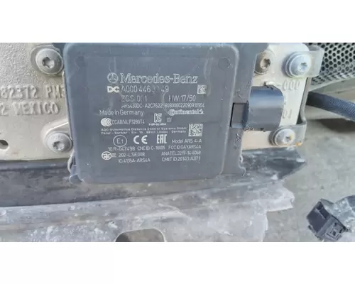 MERCEDES-BENZ A000 446 33 49 RADAR ANTI-COLLISION MODULE